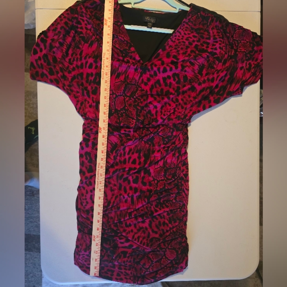 Dress Medium Wine Santiago Beautiful Sexy Whoa Ruched Sides M Fresh Raspberry - Picture 7 of 14